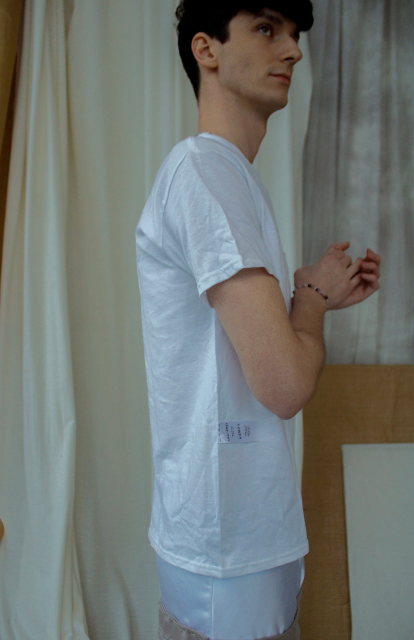 silk pocket white tee