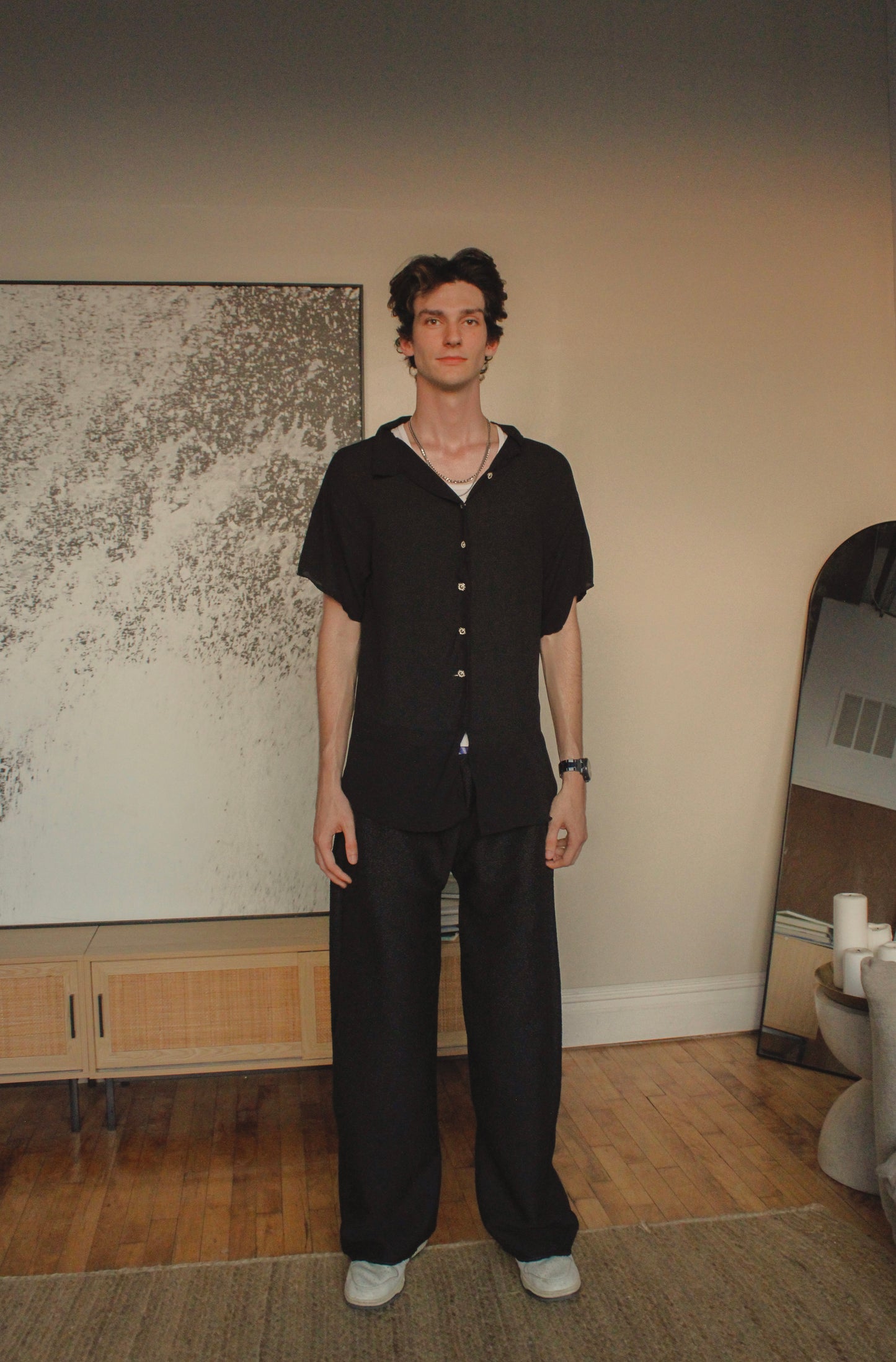 black textured elastic pants