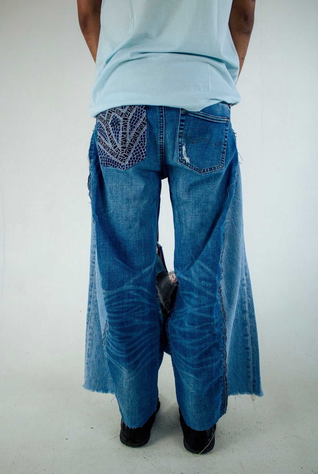 two tone distress wide leg jean