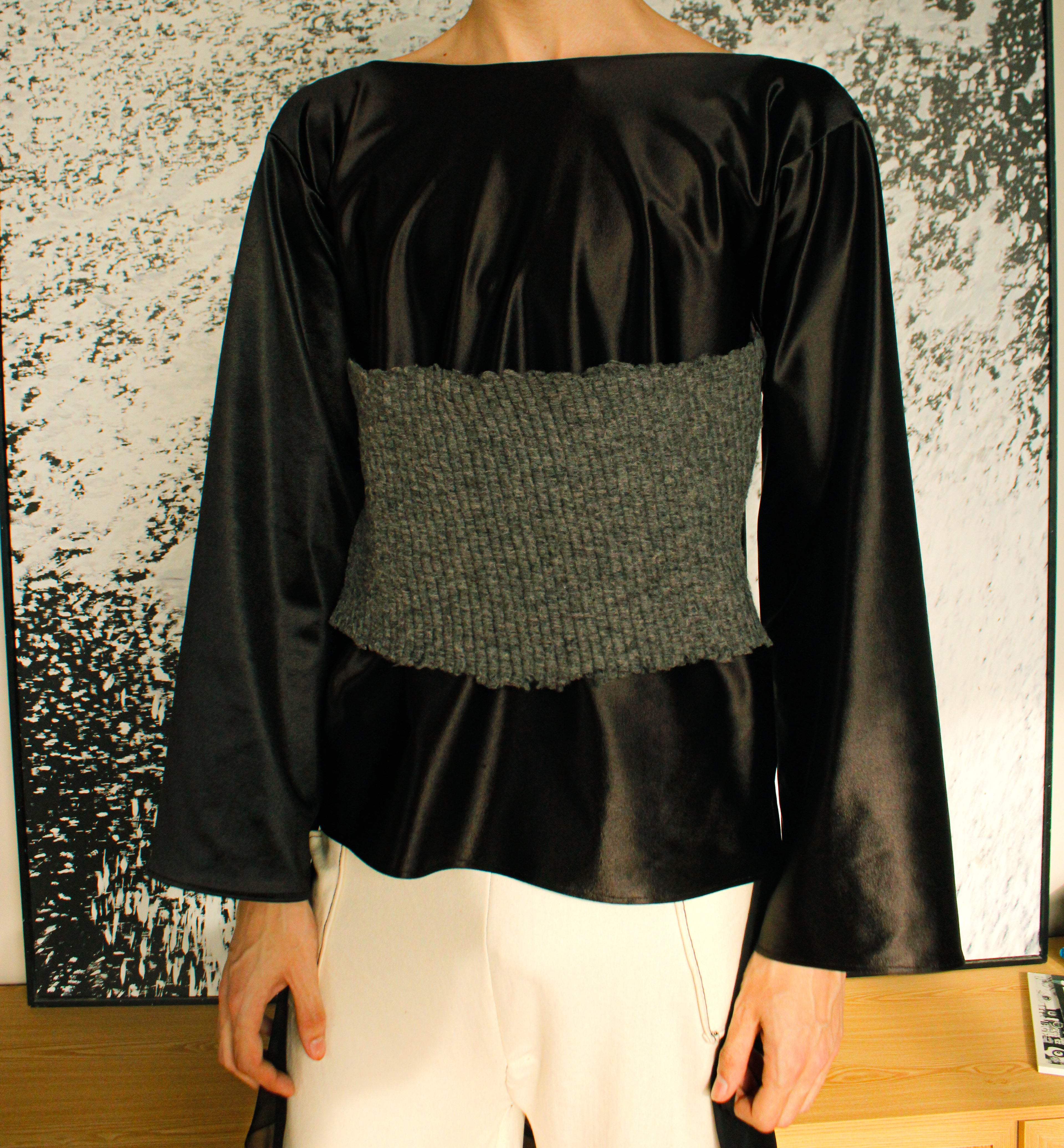 grey knit waist black wide sleeve shirt