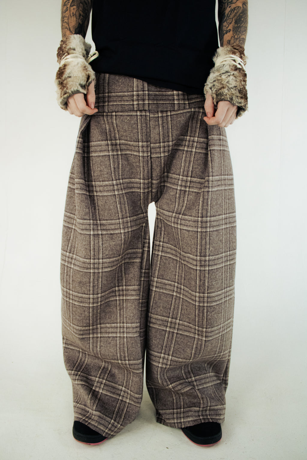 plaid wool pleated pant