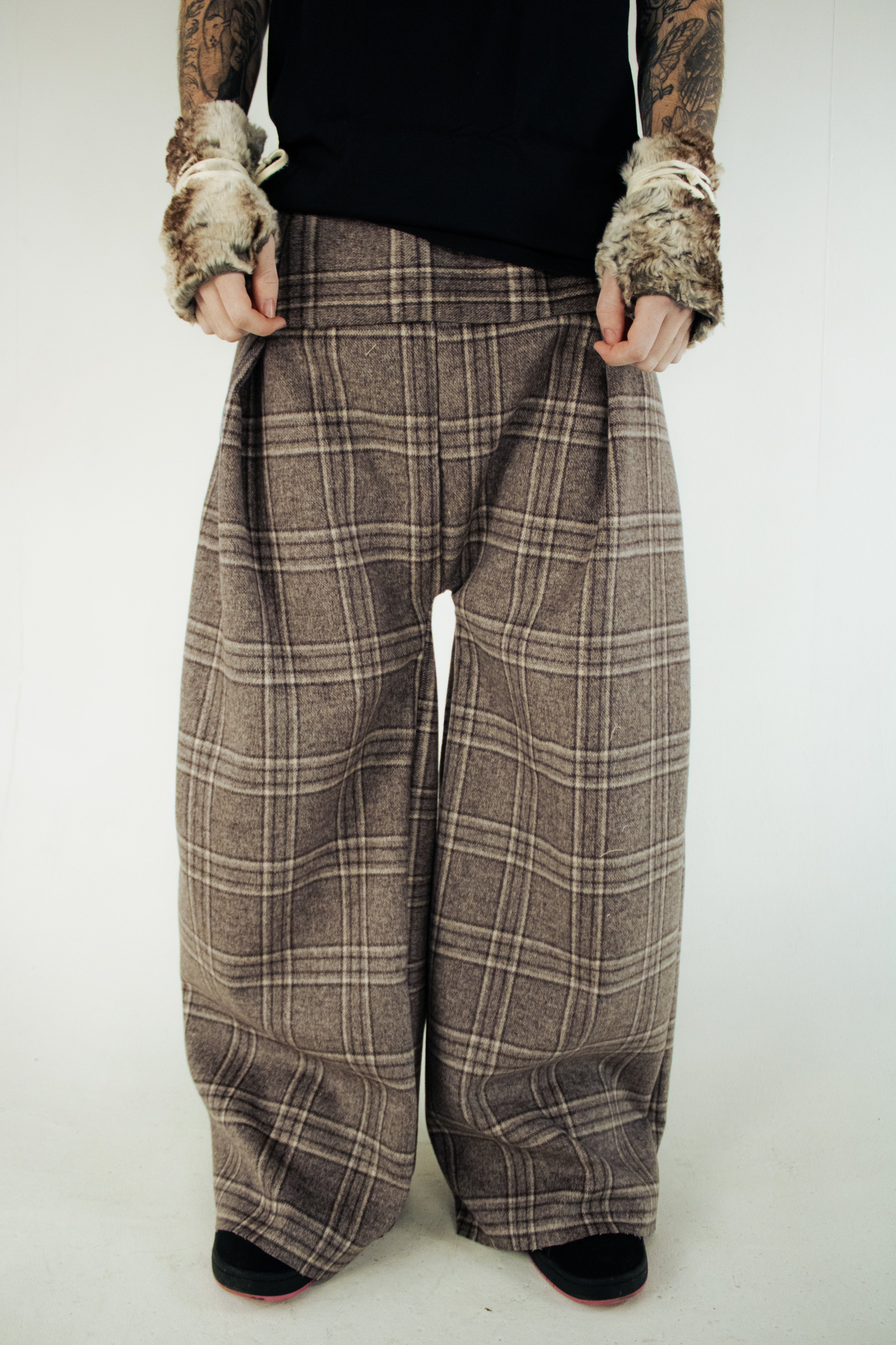 plaid wool pleated pant