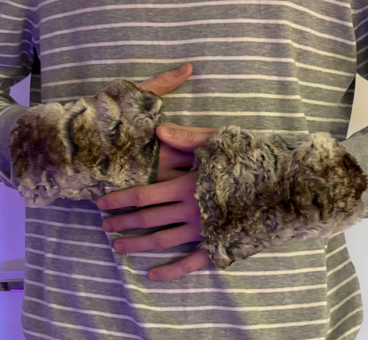 faux fur fingerless gloves