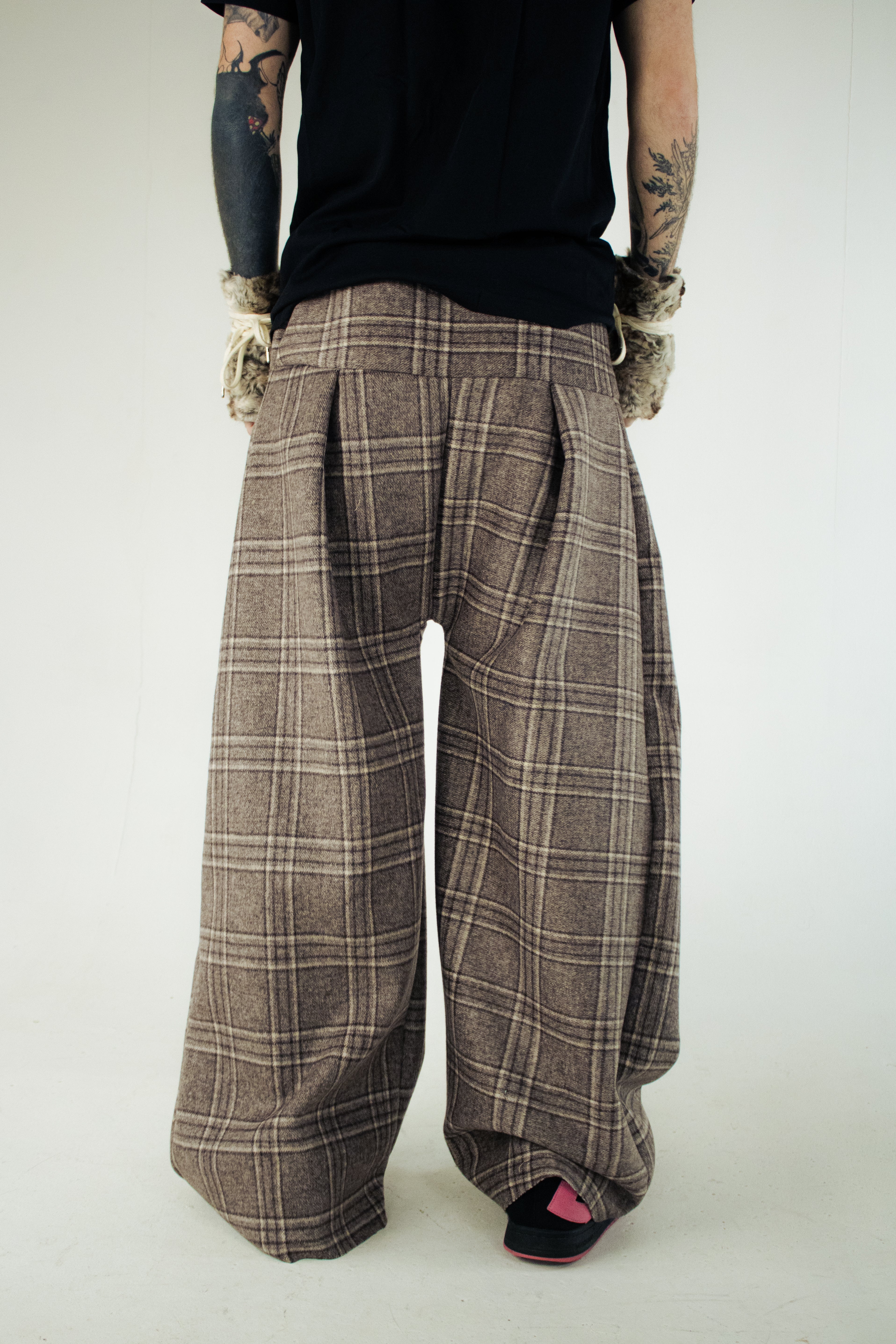 plaid wool pleated pant