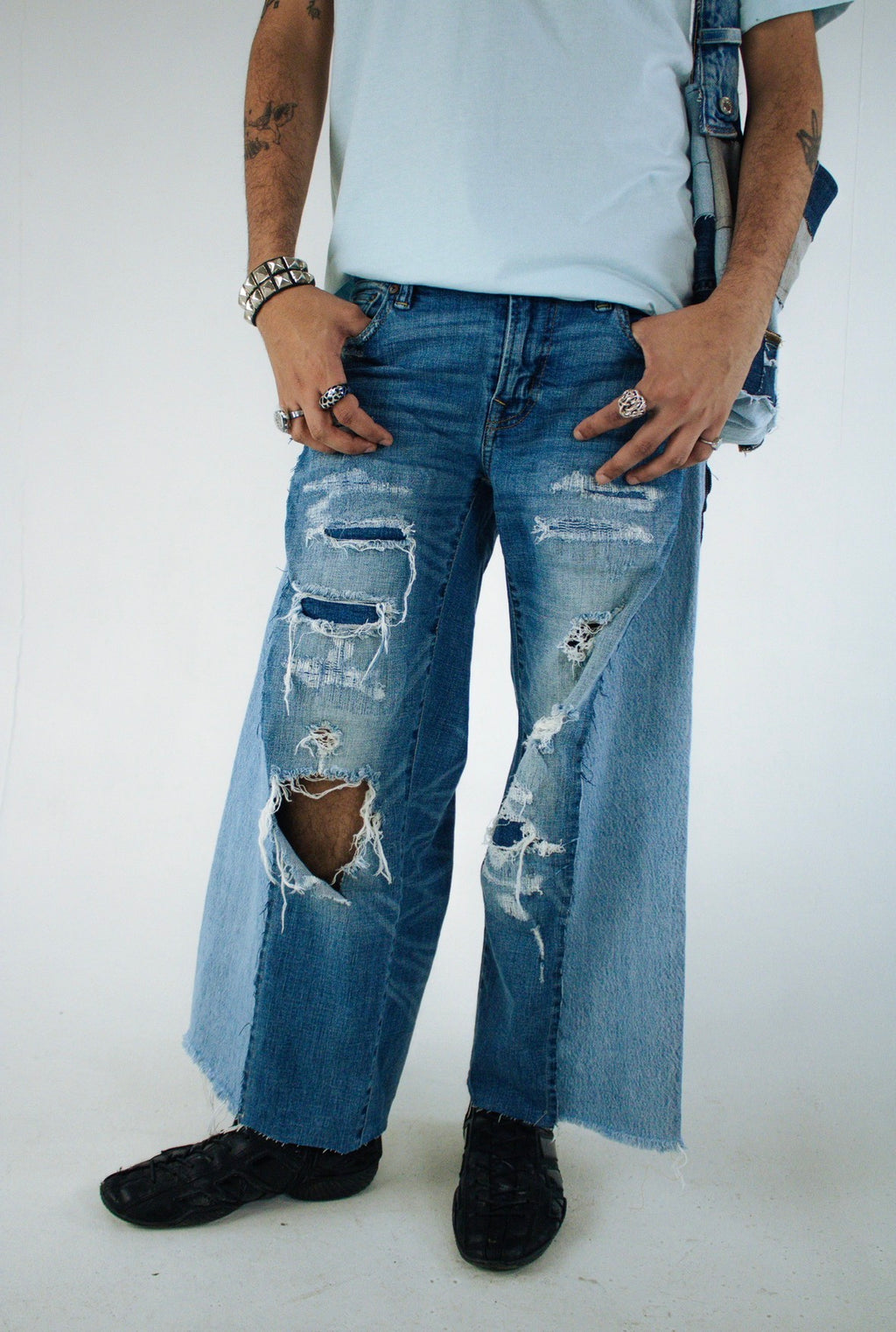 two tone distress wide leg jean