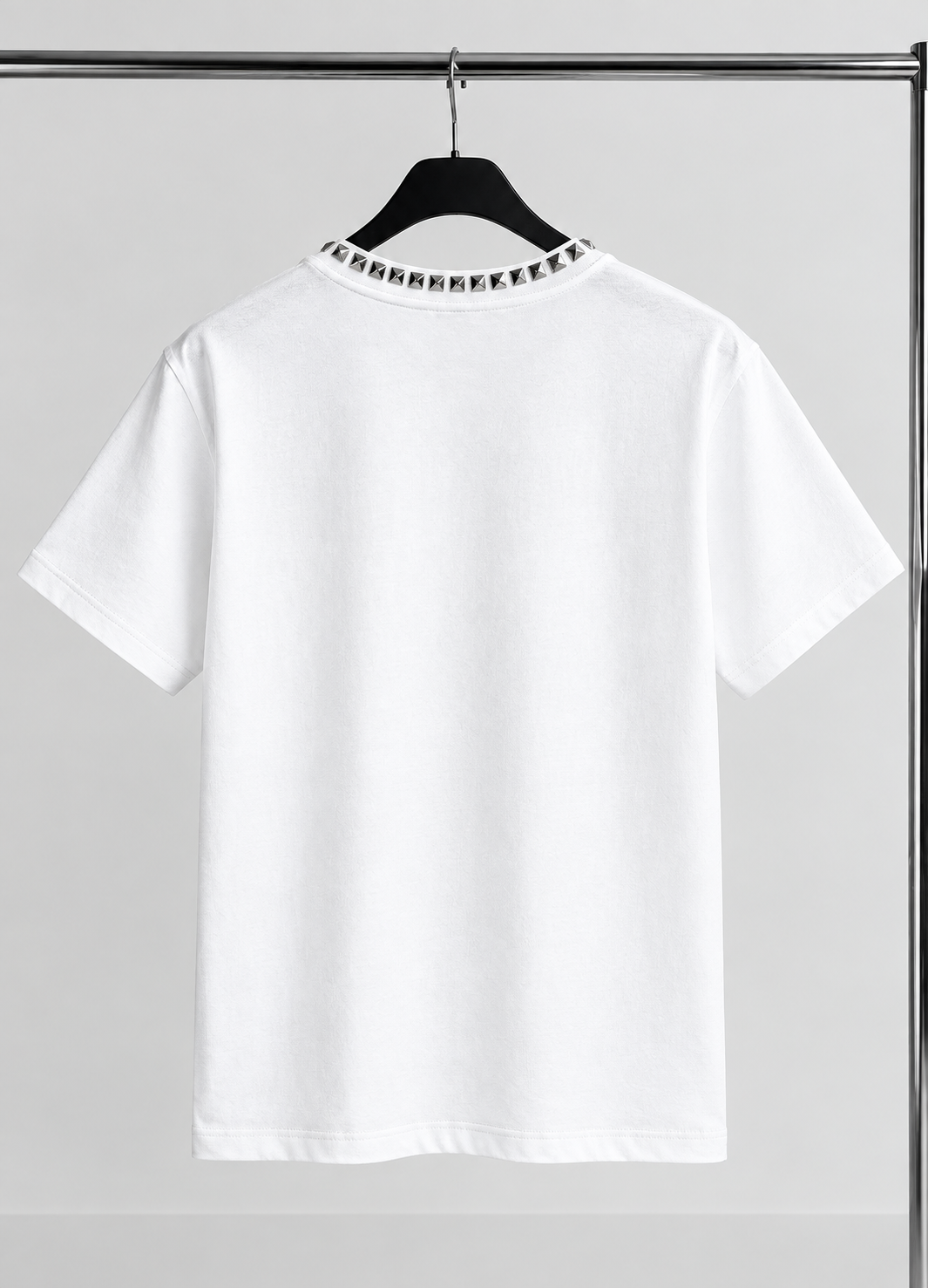 white stud collar tee