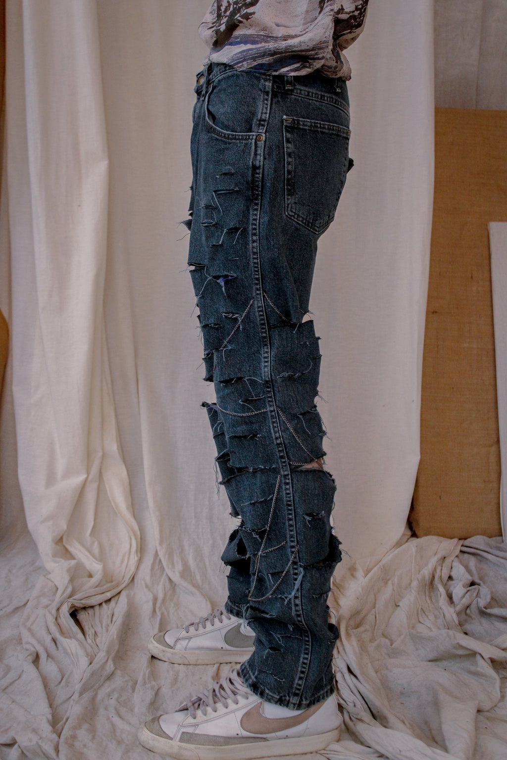 curb chain distressed denim