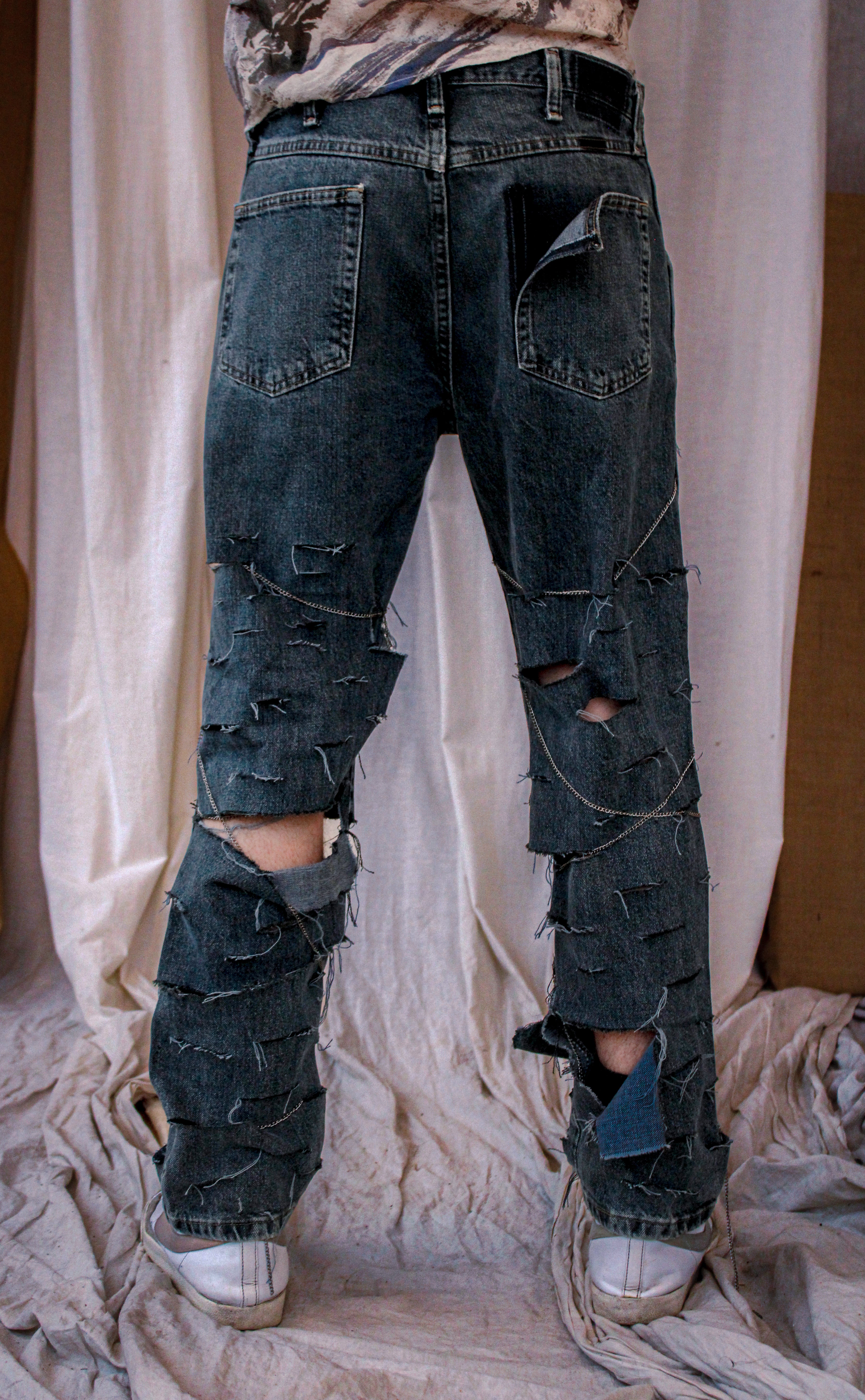 curb chain distressed denim