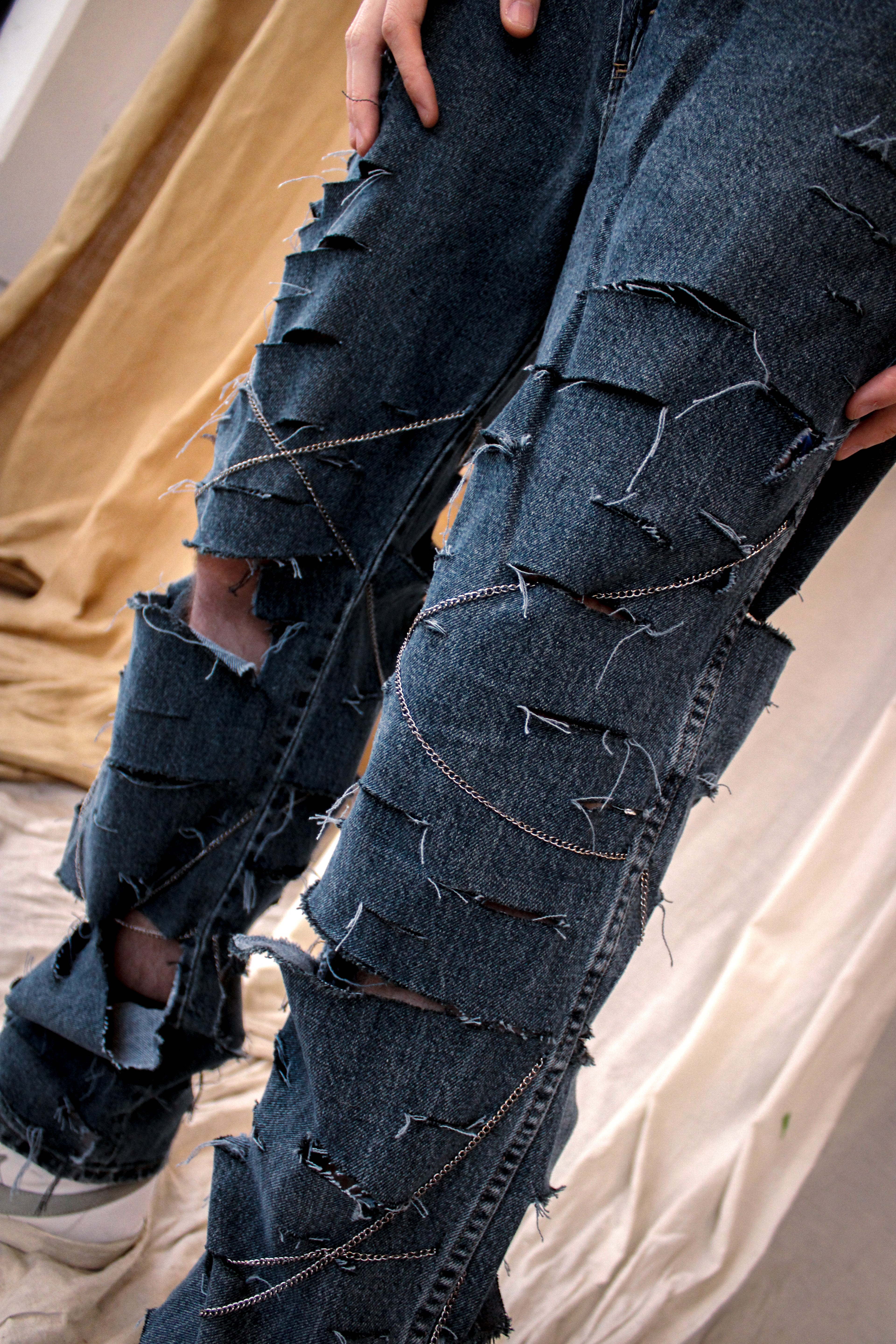 curb chain distressed denim